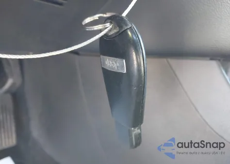 2018 Jeep Cherokee Latitude Fwd z USA, uszkodzony, nr VIN 1C4PJLCX2JD524752